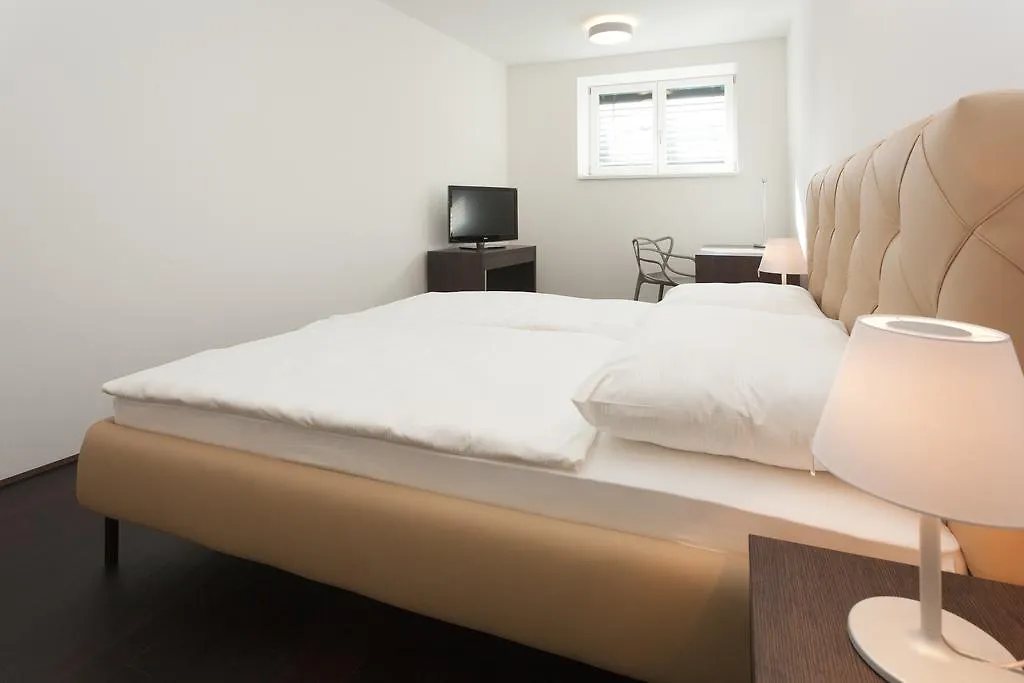 Vienna Stay Apartments Redstar 1020 0*,